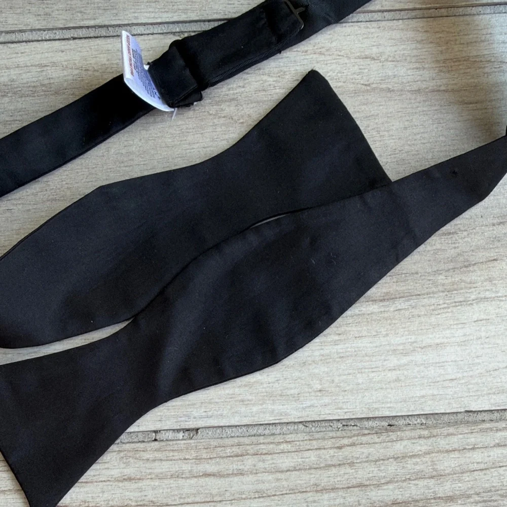 Topman Elegant Black Self-Tie Bow Tie